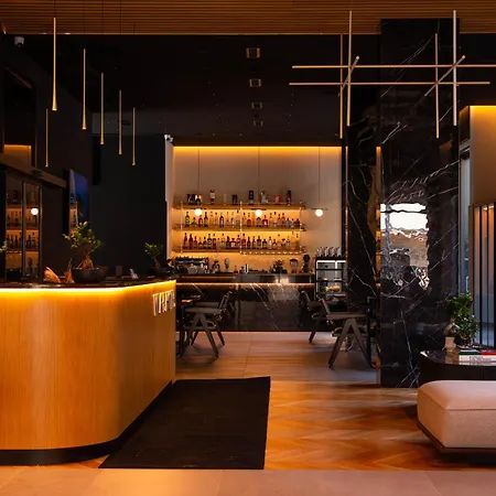 Vila-l Hotel