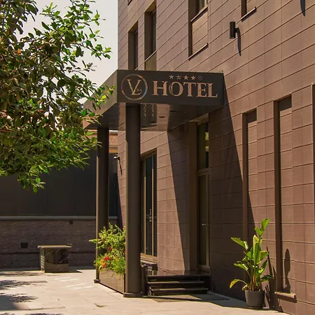 Vila-l 4* Tirana