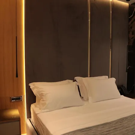Hotel Vila-l Tirana