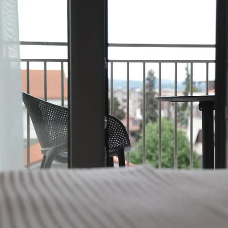 Vila-l Hotel