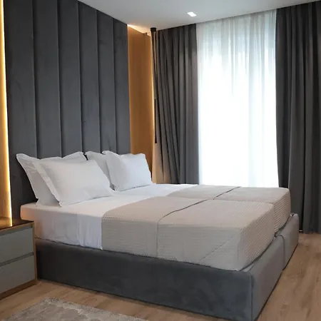 Vila-l 4* Tirana